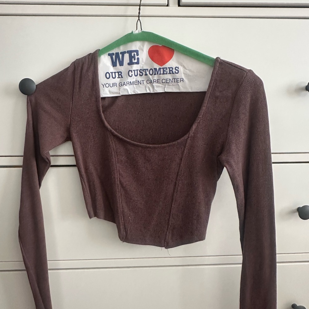 garage brown cropped top
